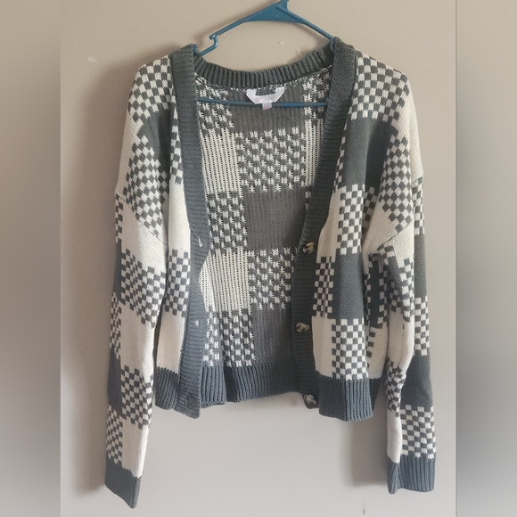 No Boundaries Checkered Cardigan - Dark Green/Gray and Cream - Picture 2 of 5